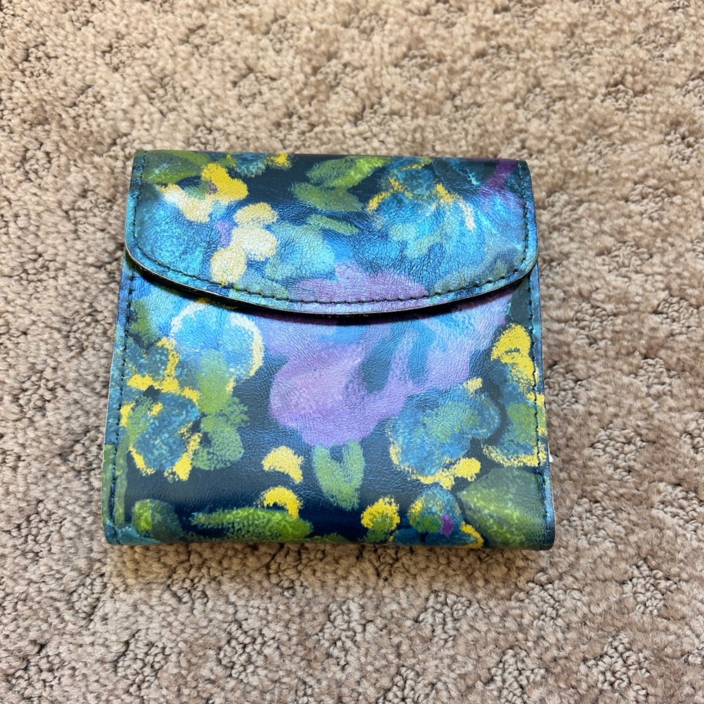 Patricia Nash 1/2 fold Wallet with Kiss-Lock coin purse